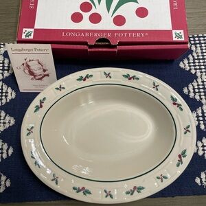 Longaberger Holly serving bowl